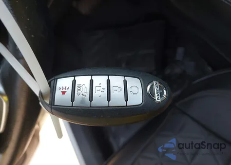 2018 Nissan Rogue Sl z USA, uszkodzony, nr VIN JN8AT2MT5JW486187